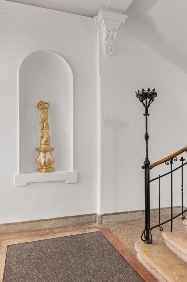 Downtown Bratislava B&B المظهر الخارجي الصورة