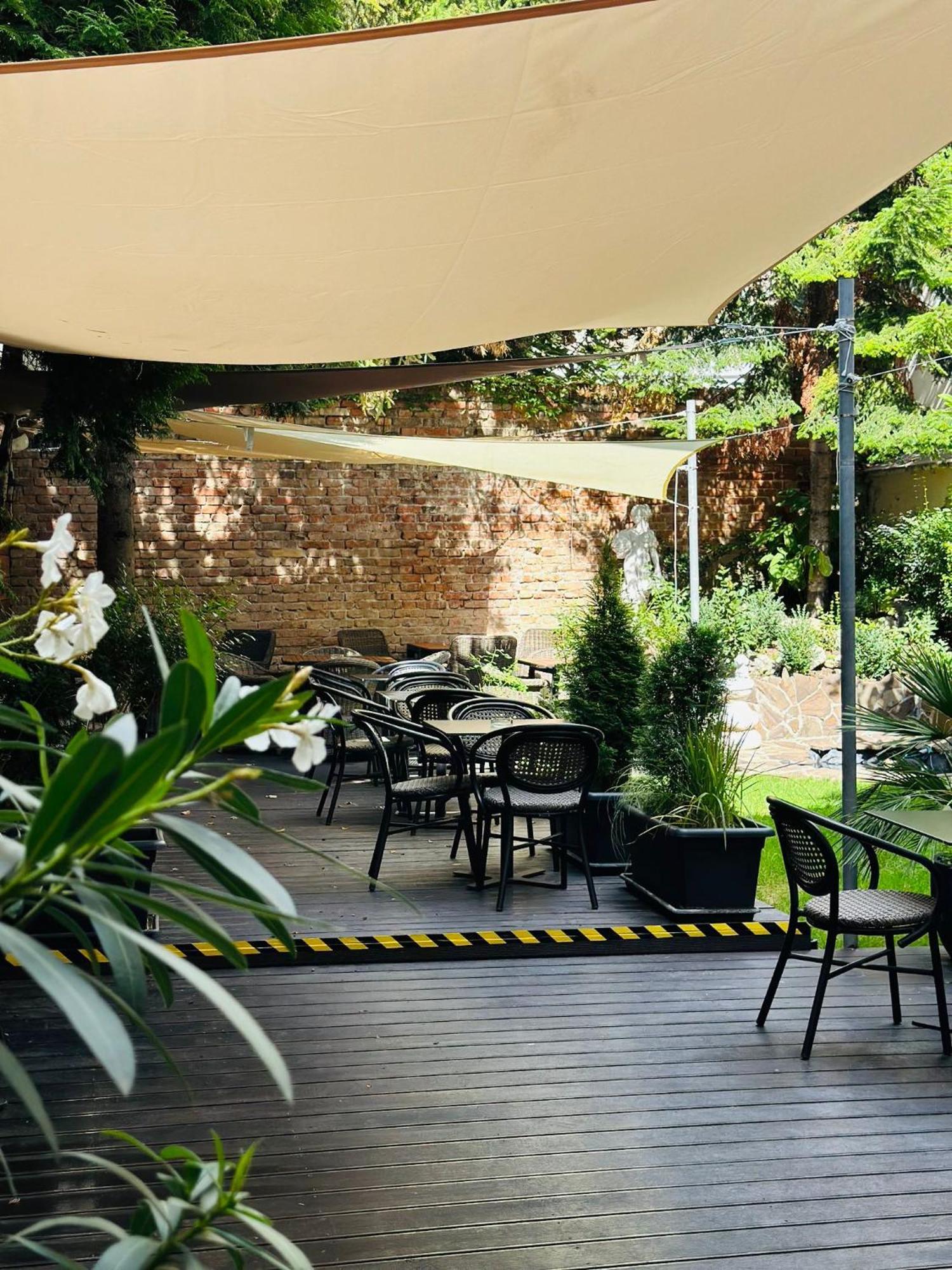 Downtown Bratislava B&B المظهر الخارجي الصورة